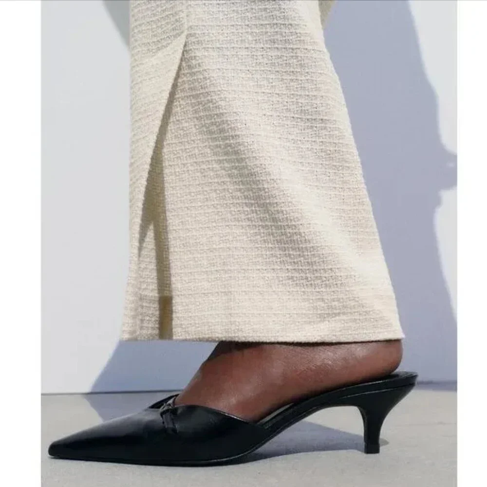 BLOGGER'S FAVE! Zara Textured Metallic Thread Pants Ecru